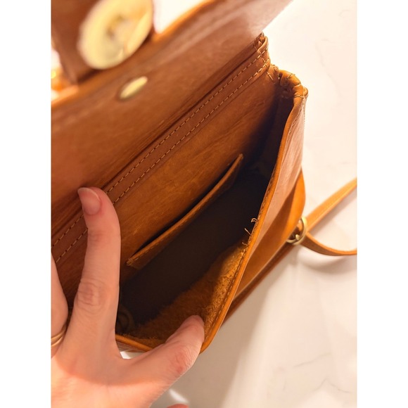 FOUNT Leather Crossbody Flap Buckle Bag Tan Cognac Small Shoulder Purse - Picture 5 of 5